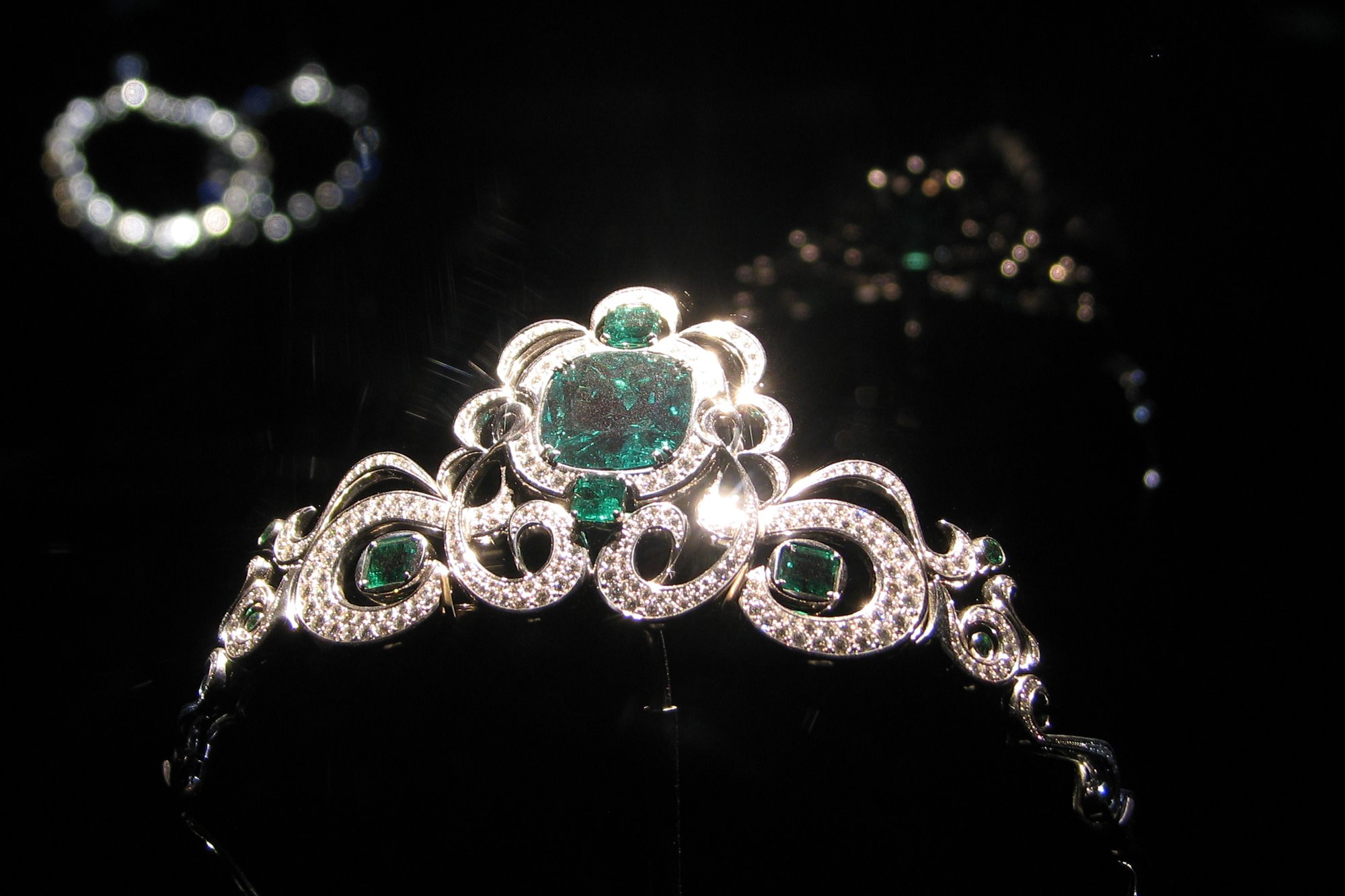 AURELIS — Maison de Haute Joaillerie Paris hero showcase
